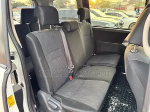Toyota Noah 2011 White