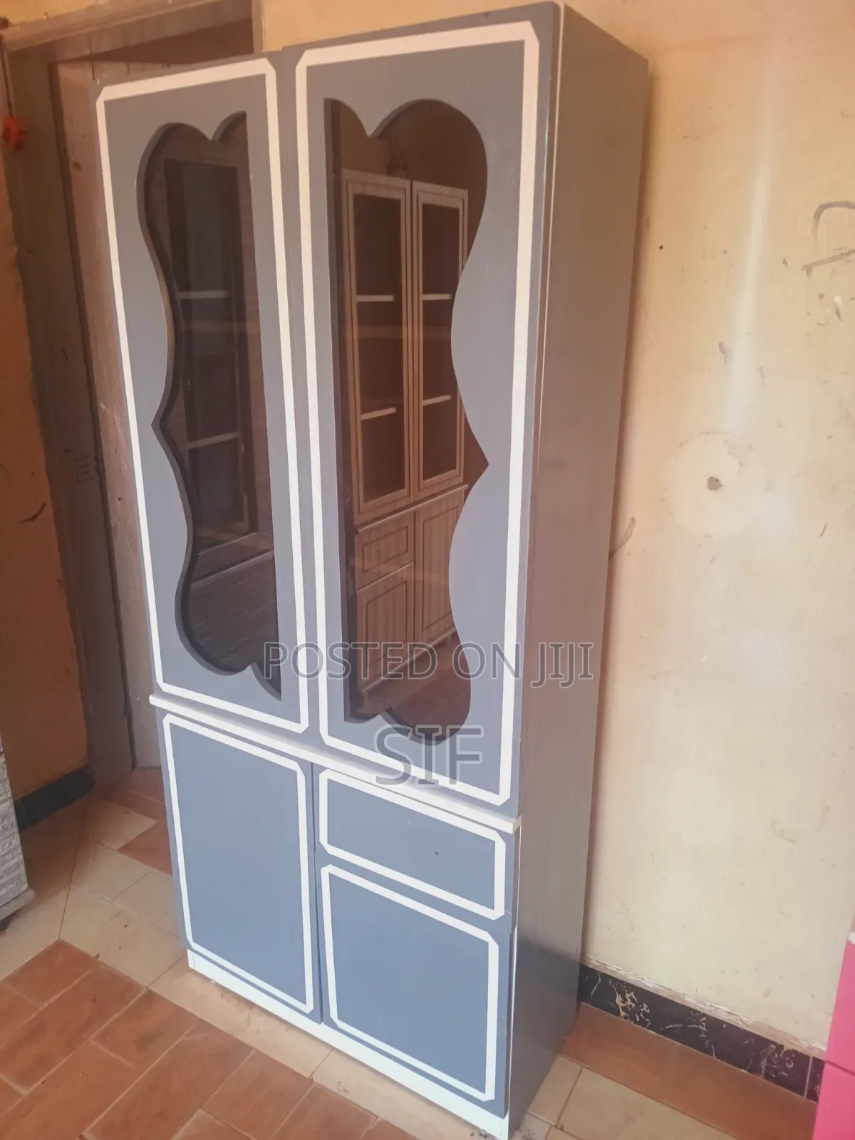 Cupboard 3 by 6 Feet