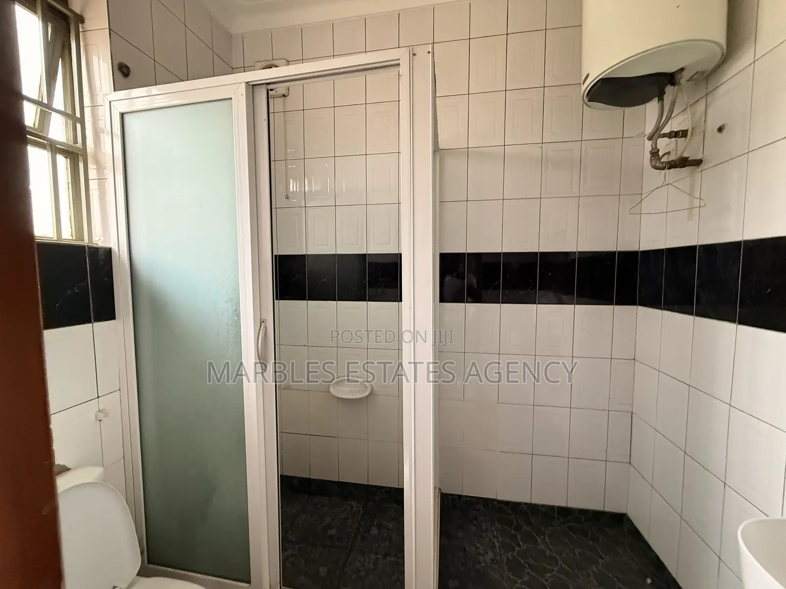 6bdrm House in Ggaba, Central Division for rent