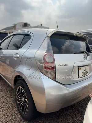 Toyota Aqua 2014 Silver