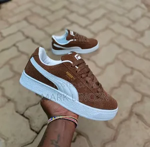 Puma Suede Classic Sneakers