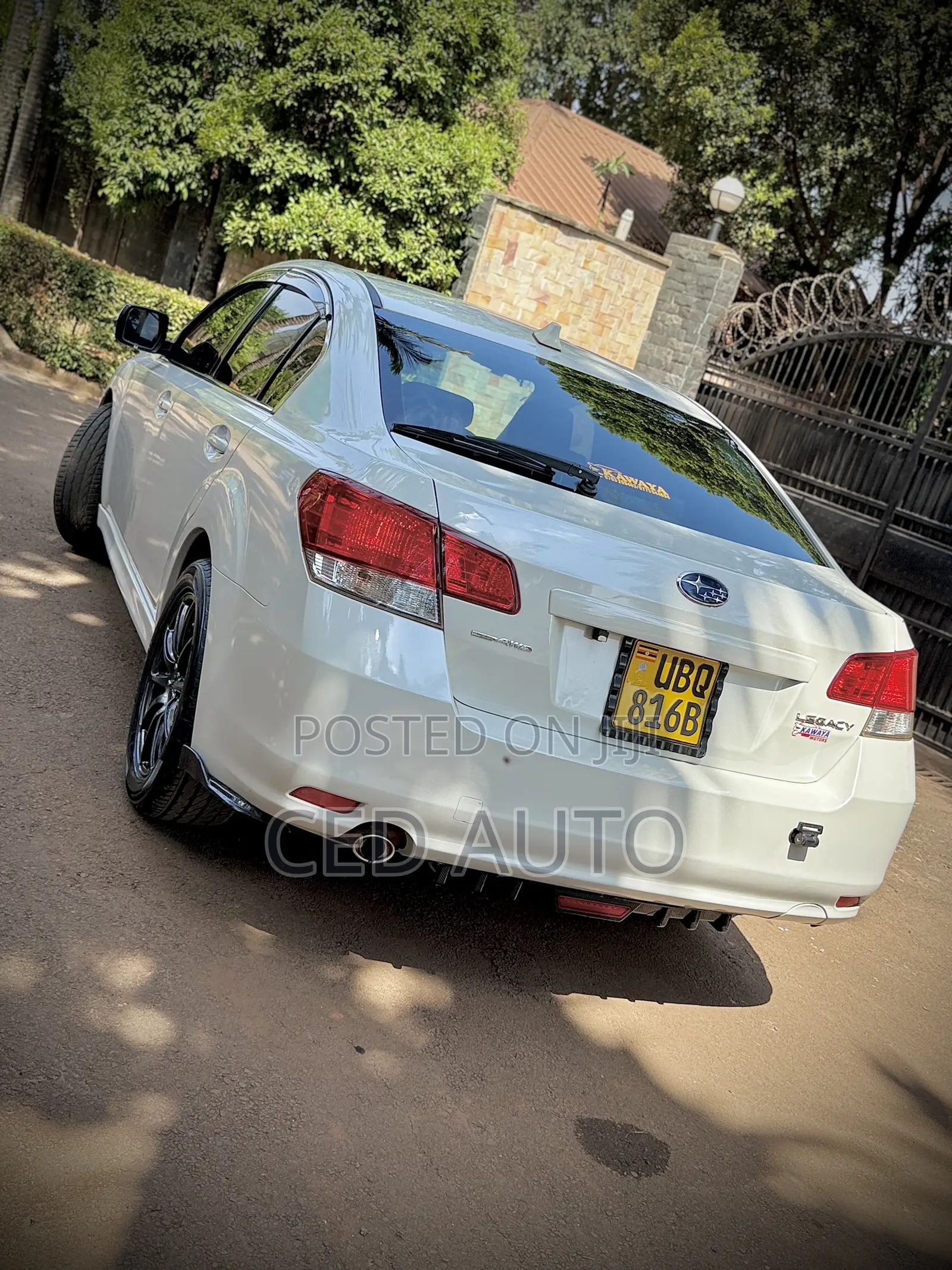 Subaru Legacy 2010 White