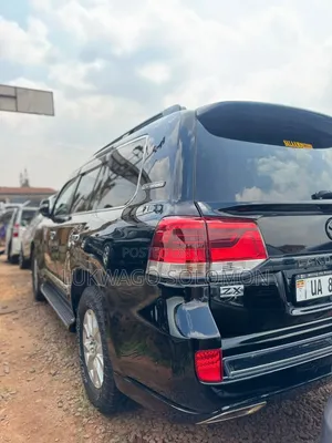 Toyota Land Cruiser 2017 Black