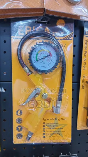 Epica Star Tire Inflating Gun With a 12 Bar Pressure Gauge.