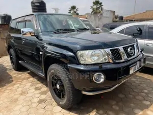 Nissan Patrol 2013 Black