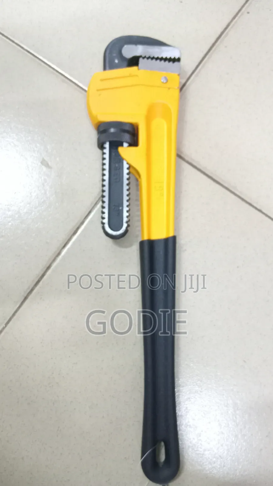 18-Inch Adjustable Pipe Wrench