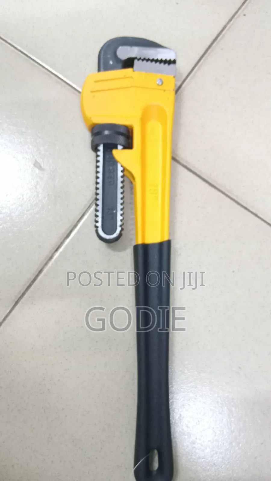 18-Inch Adjustable Pipe Wrench