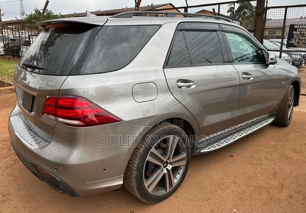Mercedes-Benz GLE-Class AMG GLE 43 4MATIC 2017 Gray