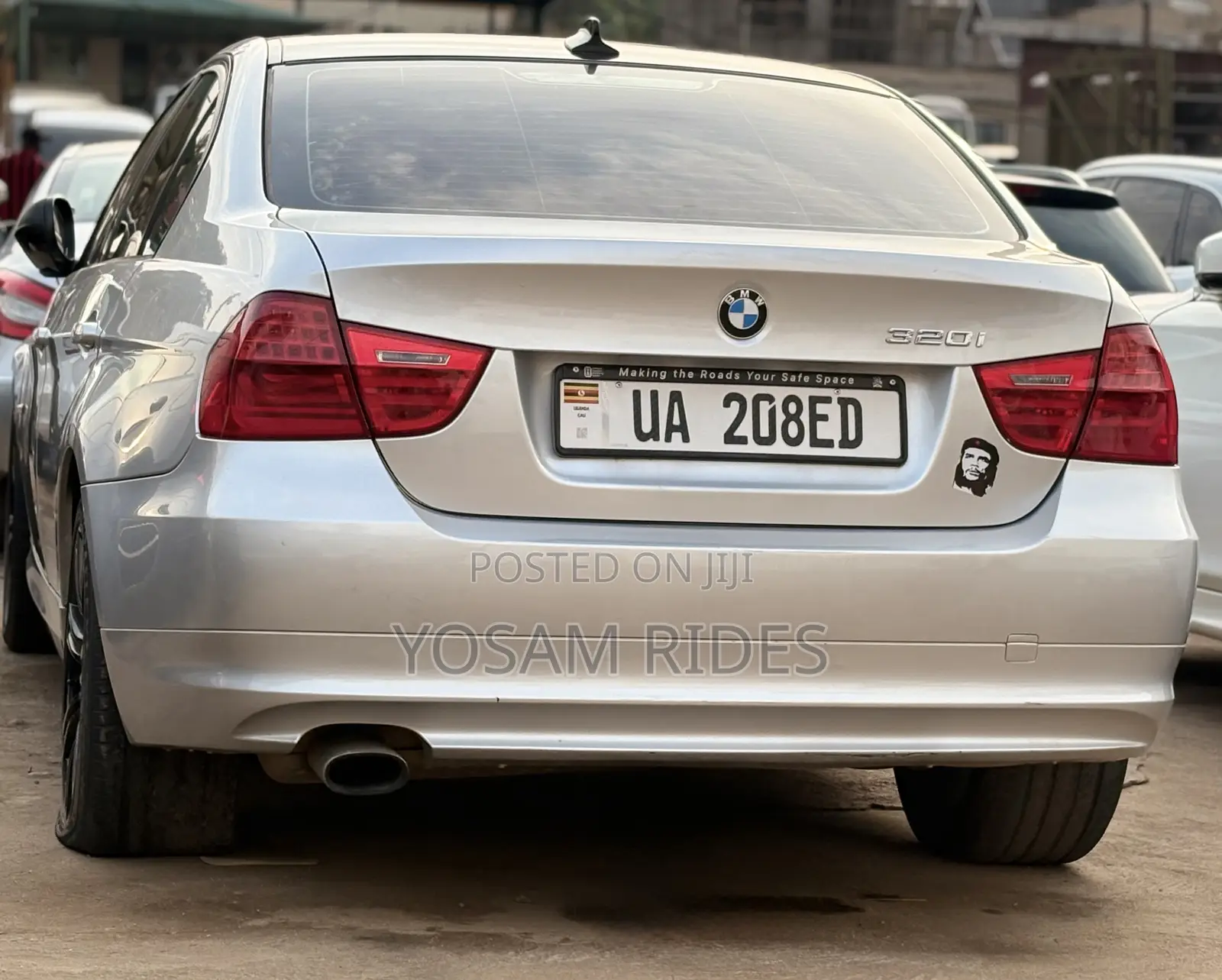 BMW 320i Sedan RWD 2012 Silver