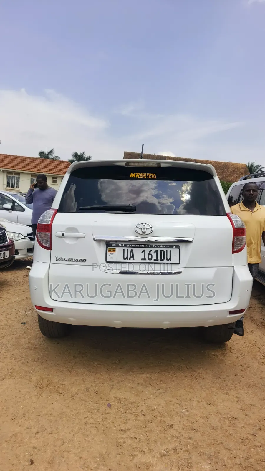 Toyota Vanguard 2010 White
