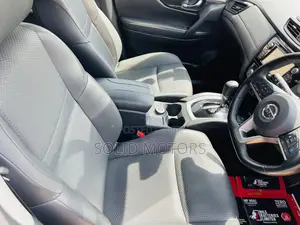 Nissan X-Trail 2.0 Petrol AWD 2018 White