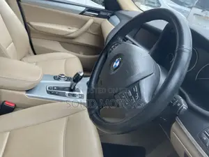 BMW X3 xDrive28i 4dr SUV AWD (2.0L 4cyl Turbo 8A) 2014 Gold