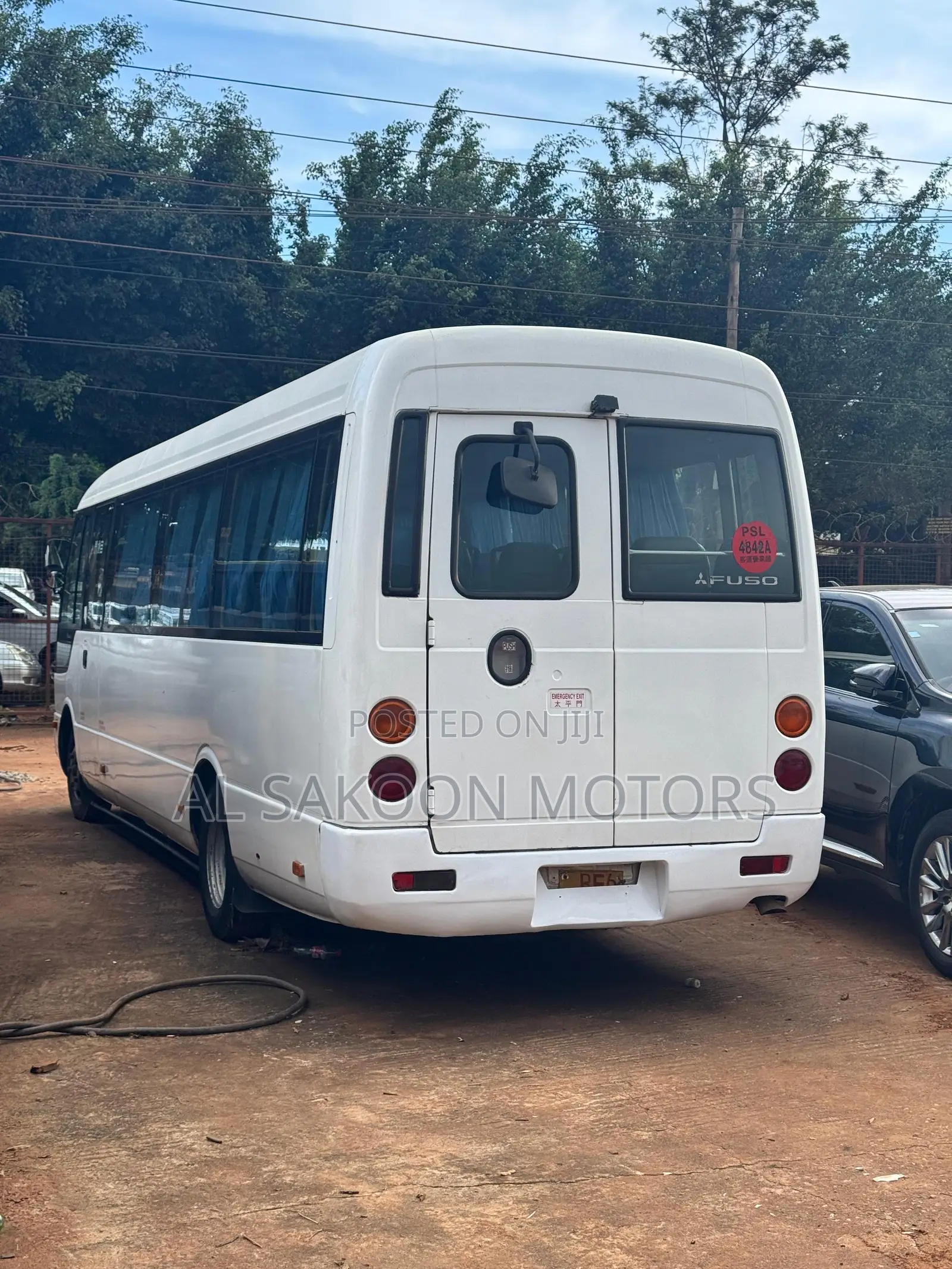 Mitsubishi Fuso Rosa 2016 White