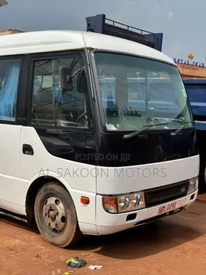 Mitsubishi Fuso Rosa 2016 White