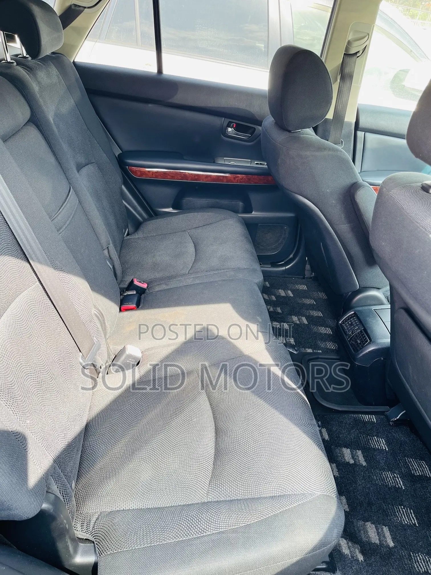 Toyota Harrier 2.4 2013 White