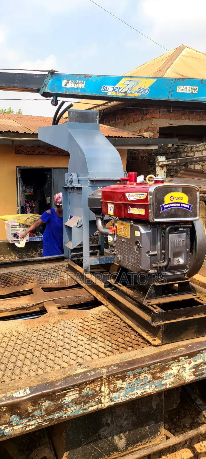High-Efficiency 1000kg/Hr Animal Feed Crusher.
