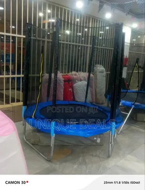 Kids Trampoline With Enclosure Net