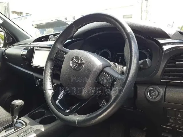 Toyota Hilux 2019 Black