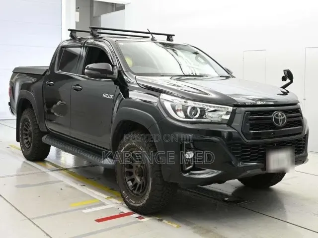 Toyota Hilux 2019 Black