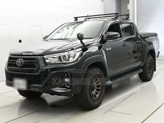 Toyota Hilux 2019 Black