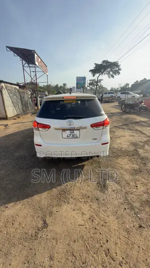 Toyota Wish 2011 White