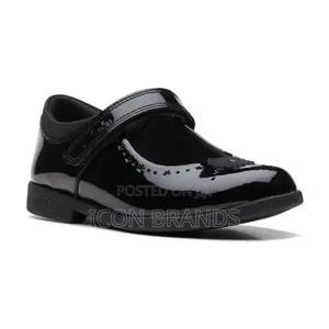 Clarks Step Bar Kid Black Patent