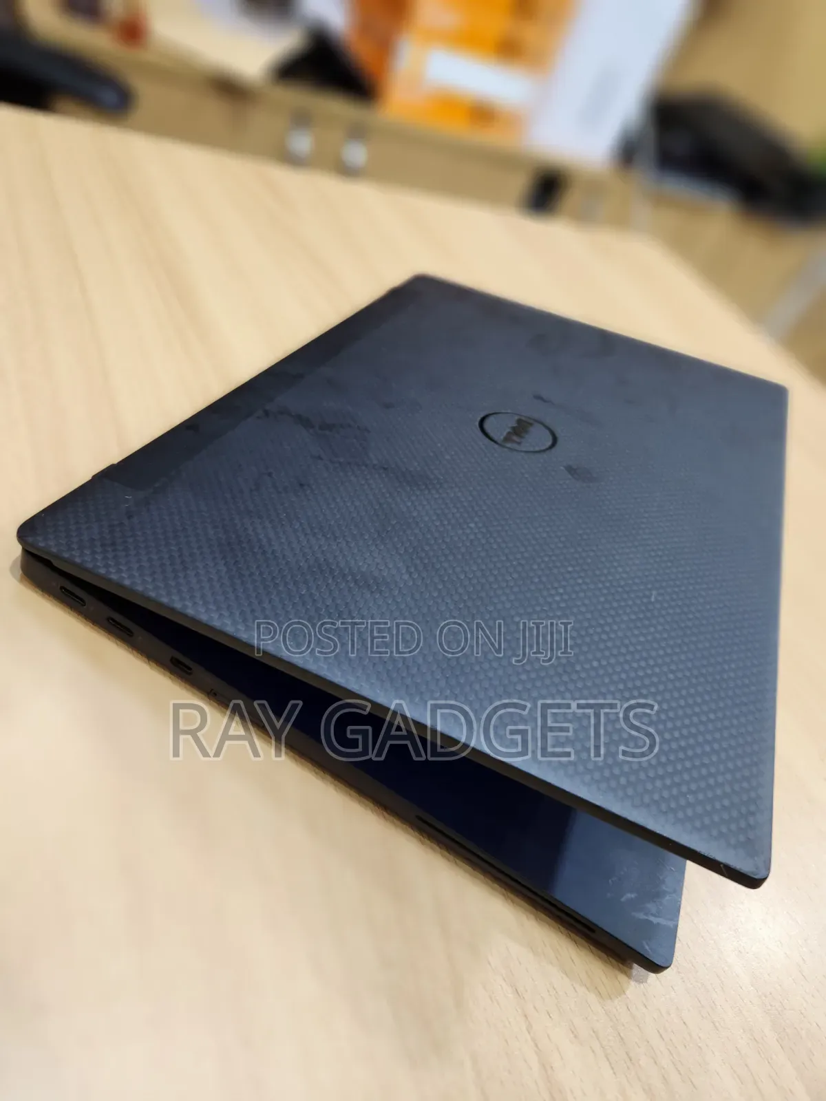 New Laptop Dell Latitude 13 7370 8GB Intel Core i7 SSD 256GB