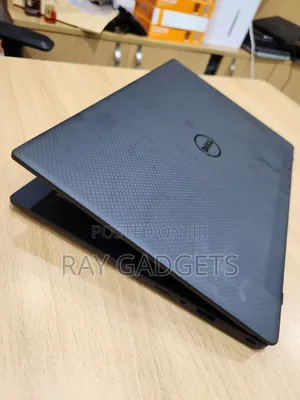 New Laptop Dell Latitude 13 7370 8GB Intel Core i7 SSD 256GB