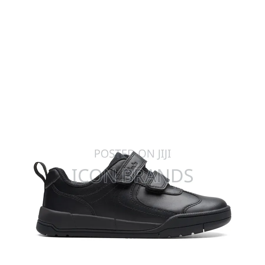 Clarks - Kick Pace K - Black Leather - School Shoes