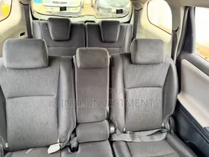Toyota Wish 2009 Gray