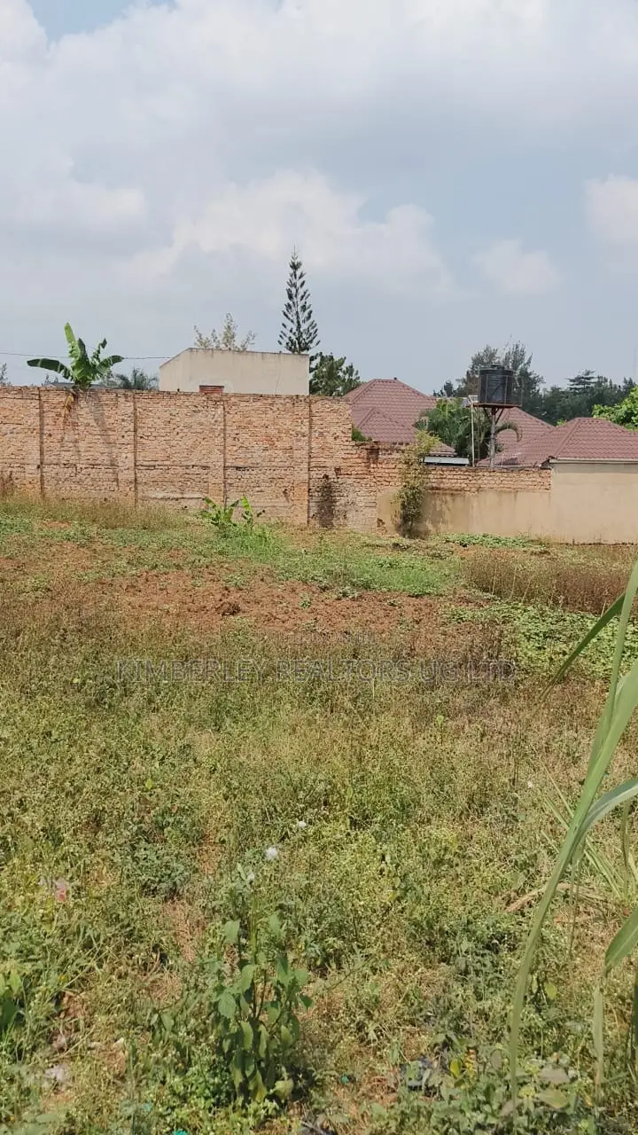 Land for Sale – Seeta, Kigunga