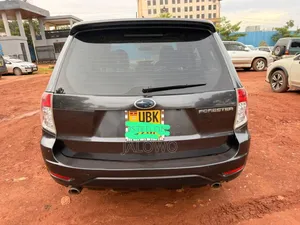 Subaru Forester 2016 Black