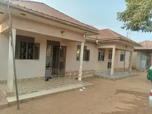 2bdrm Duplex in Mukono TC for sale