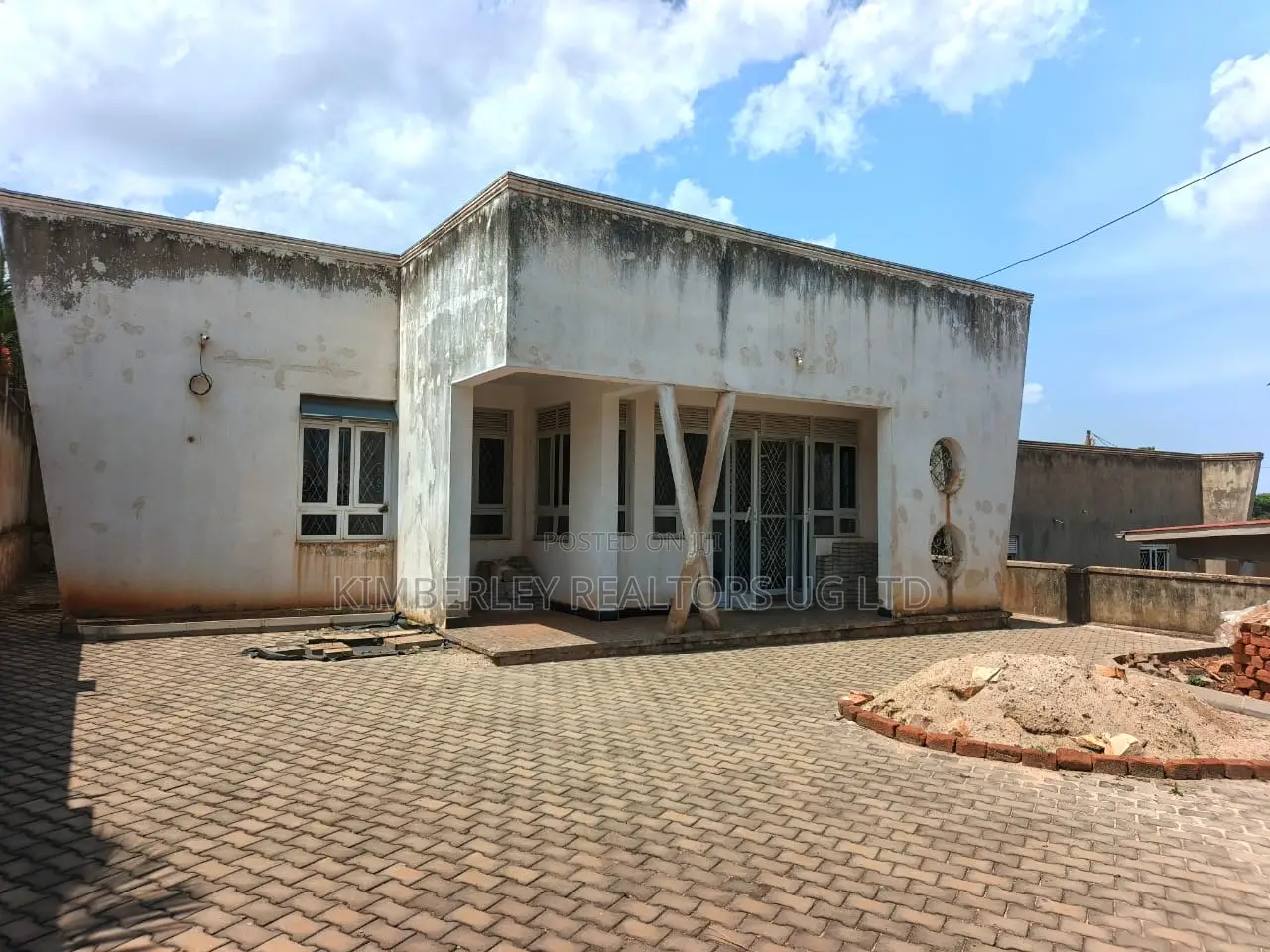 3bdrm House in Seeta-Namuganga for sale