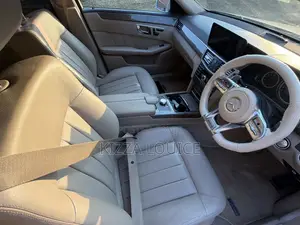 Mercedes-Benz E300 2014 Silver