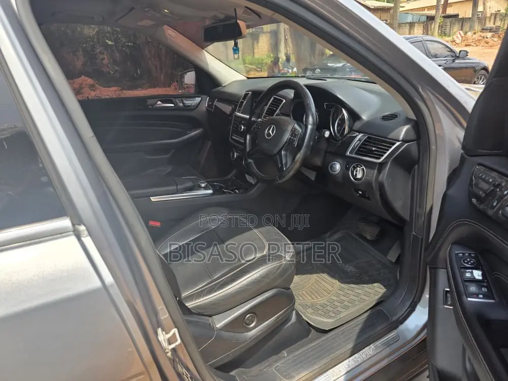 Mercedes-Benz M Class ML350 4dr SUV (3.5L 6cyl 7A) 2015 Gray