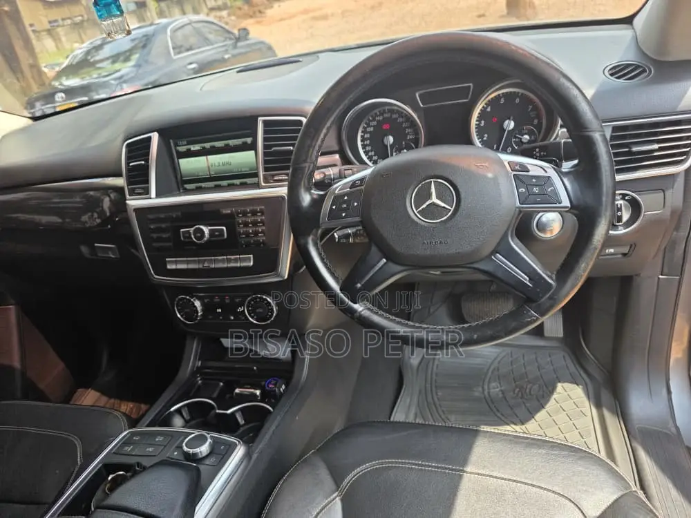 Mercedes-Benz M Class ML350 4dr SUV (3.5L 6cyl 7A) 2015 Gray