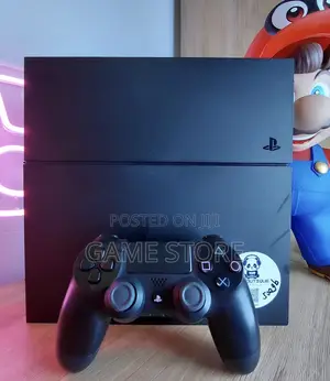 PS4 Standard With 12 Games, 2pads. Better Than a Boda Breakdown.