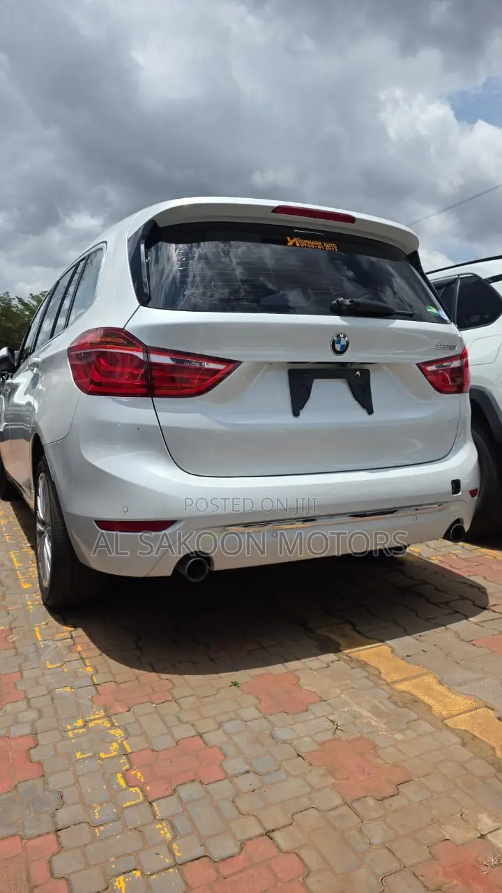 BMW 220i 2017 White
