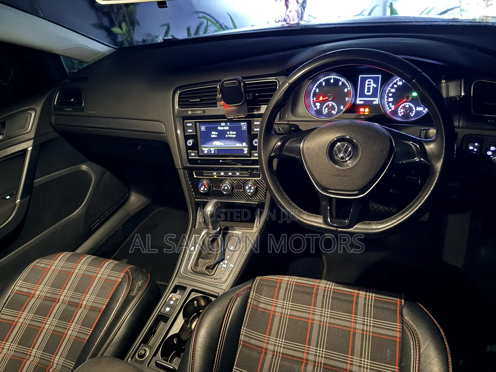 Volkswagen Golf TSI S 4-Door FWD 2017 Maroon