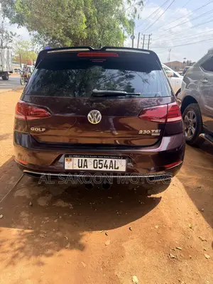 Volkswagen Golf TSI S 4-Door FWD 2017 Maroon