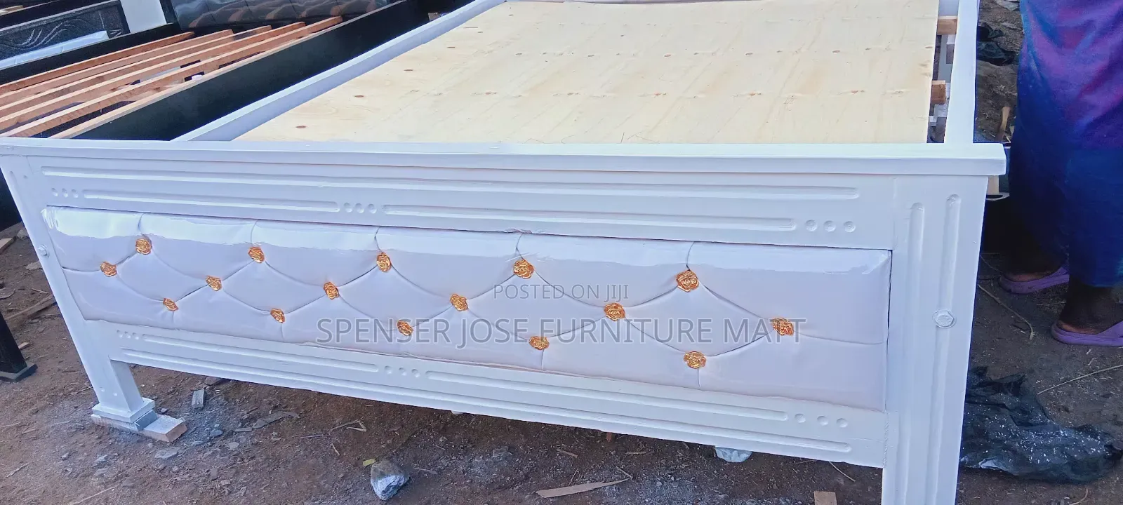 White Bed 5by6 Super