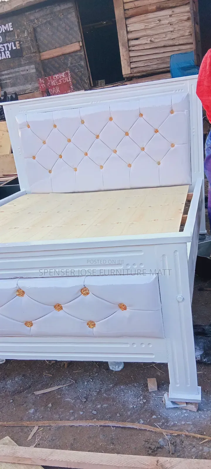 White Bed 5by6 Super