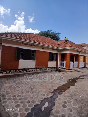 4bdrm Bungalow in Kololo Property, Central Division for rent