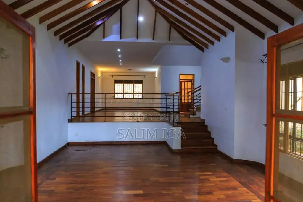 4bdrm Bungalow in Kololo Property, Central Division for rent