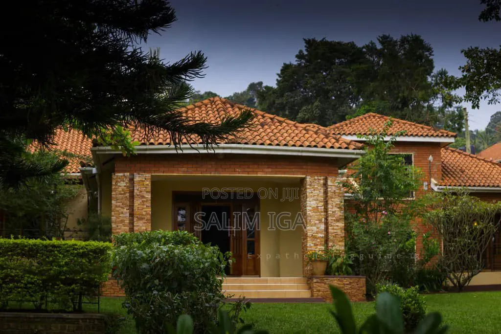 4bdrm Bungalow in Kololo Property, Central Division for rent
