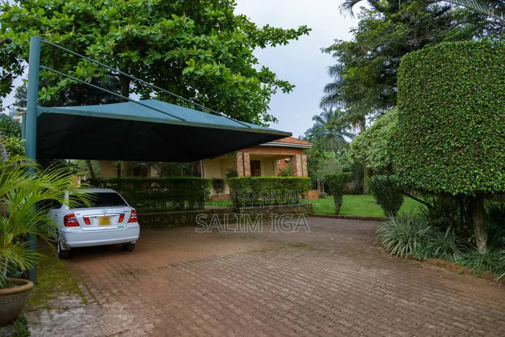 4bdrm Bungalow in Kololo Property, Central Division for rent