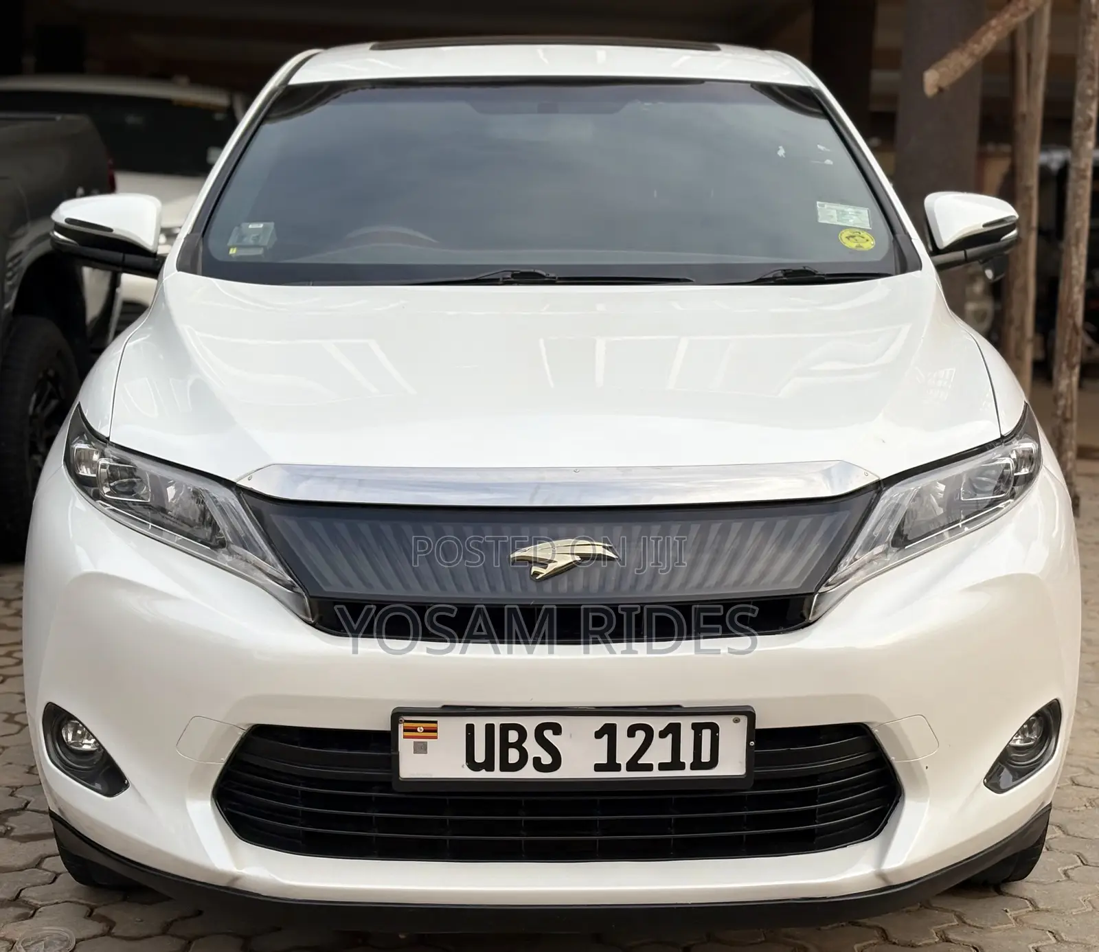 Toyota Harrier 2.0 4WD 2016 White