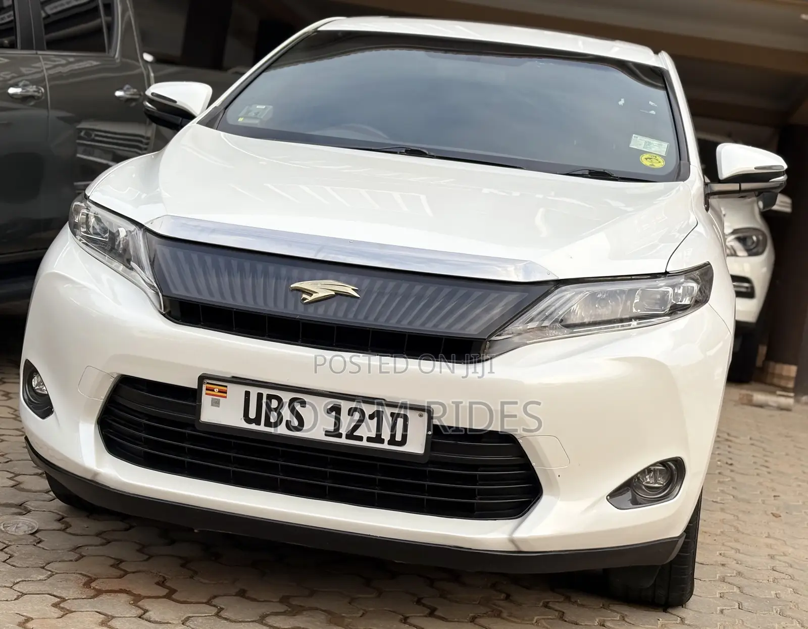Toyota Harrier 2.0 4WD 2016 White
