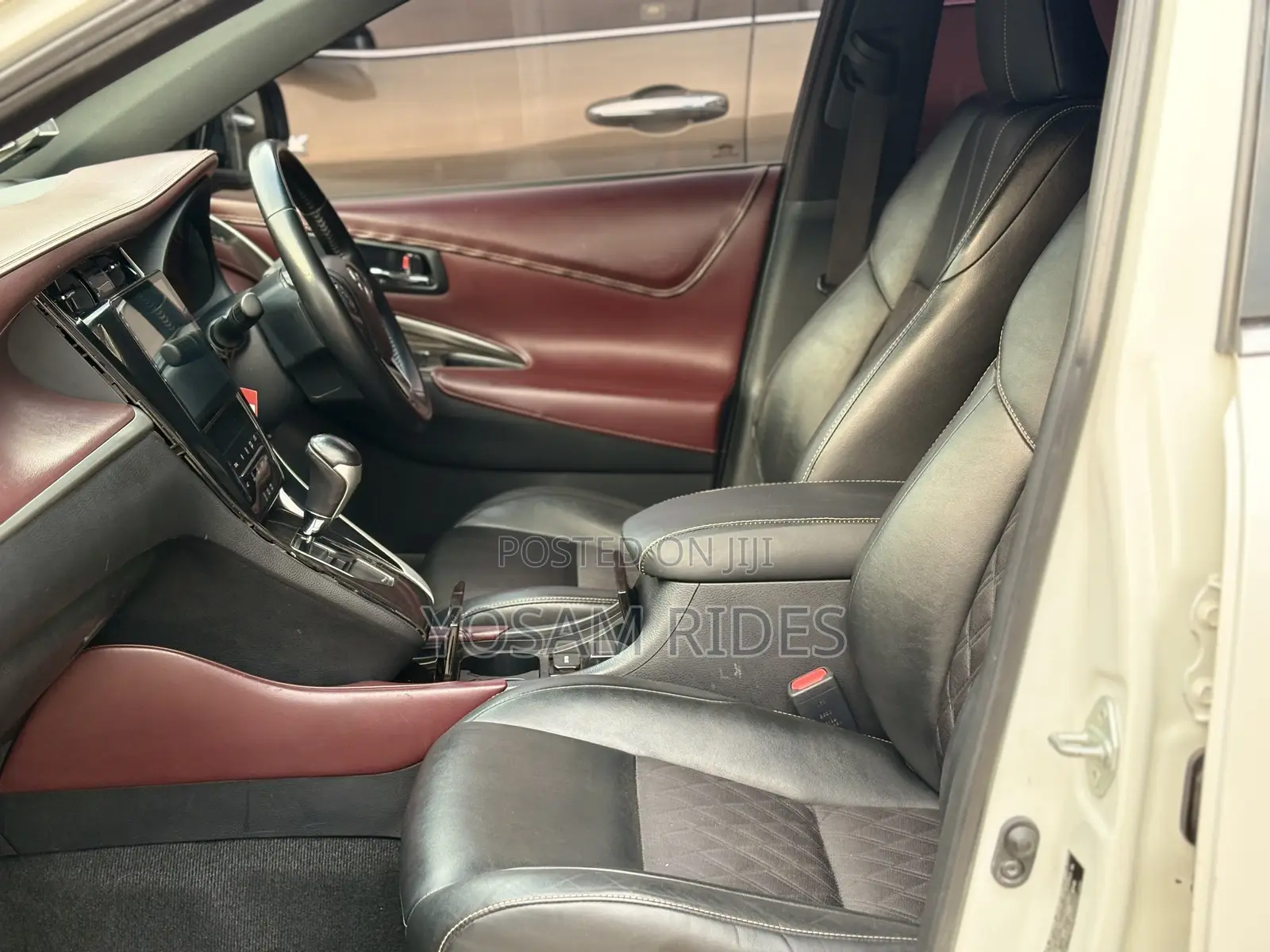 Toyota Harrier 2.0 4WD 2016 White